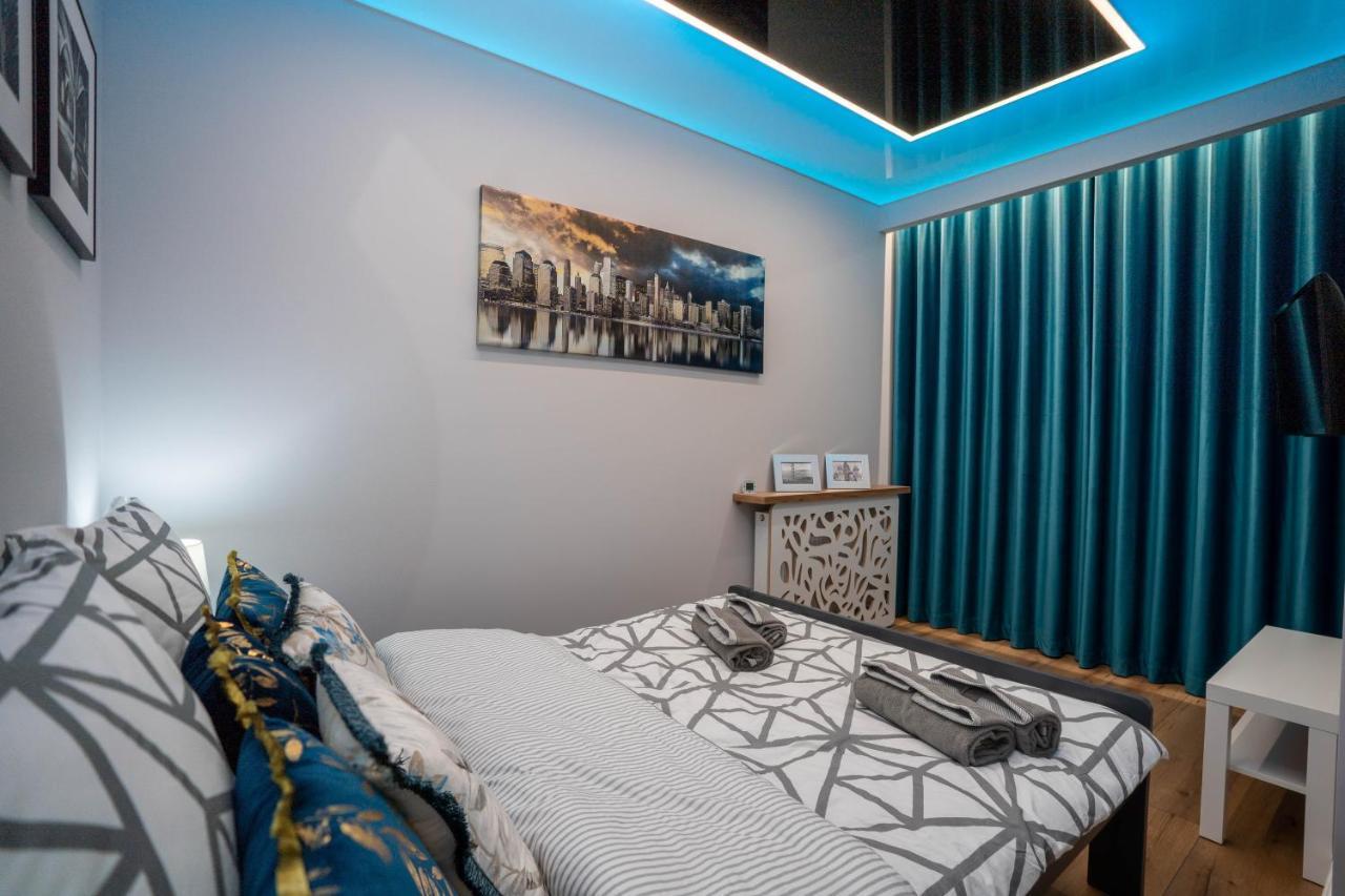 New Apartament Vip Blue Warszawa+Parking Wola Mrokowska Exteriör bild