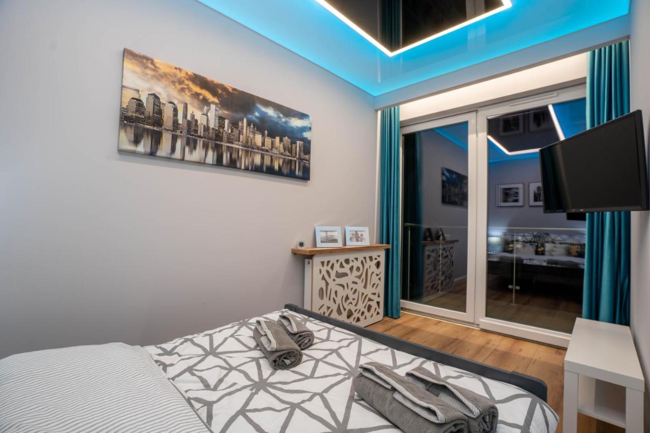 New Apartament Vip Blue Warszawa+Parking Wola Mrokowska Exteriör bild